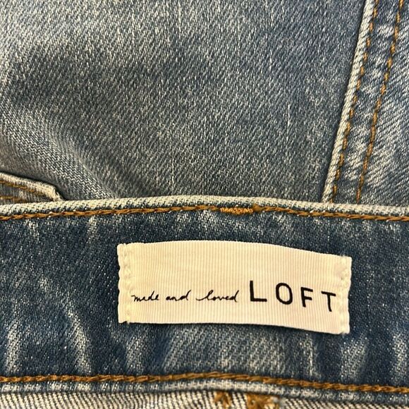 LOFT high waist distressed Boyfriend denim shorts Raw hem Size 14P New - Picture 6 of 8